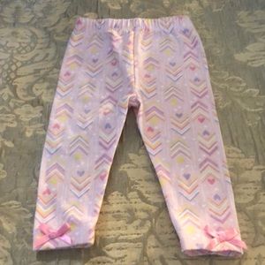 Pink heart 💜 and chevron leggings